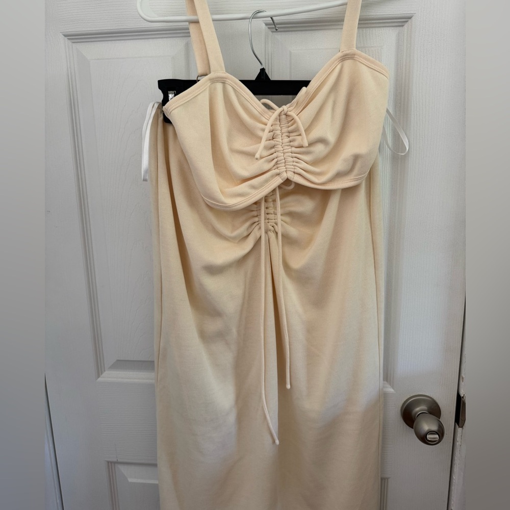 Sabo Skirt Cream Ruched Midi Dress